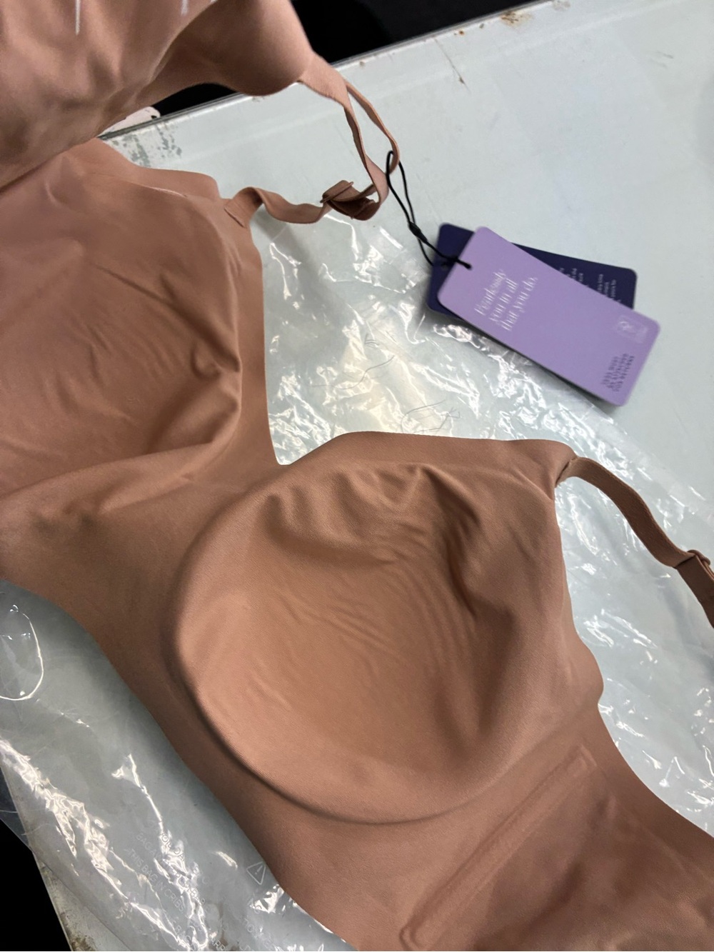 Honeylove Silhouette Wireless Convertible Bra| Color Sand| Size 38 B/C | Large - Picture 11 of 13